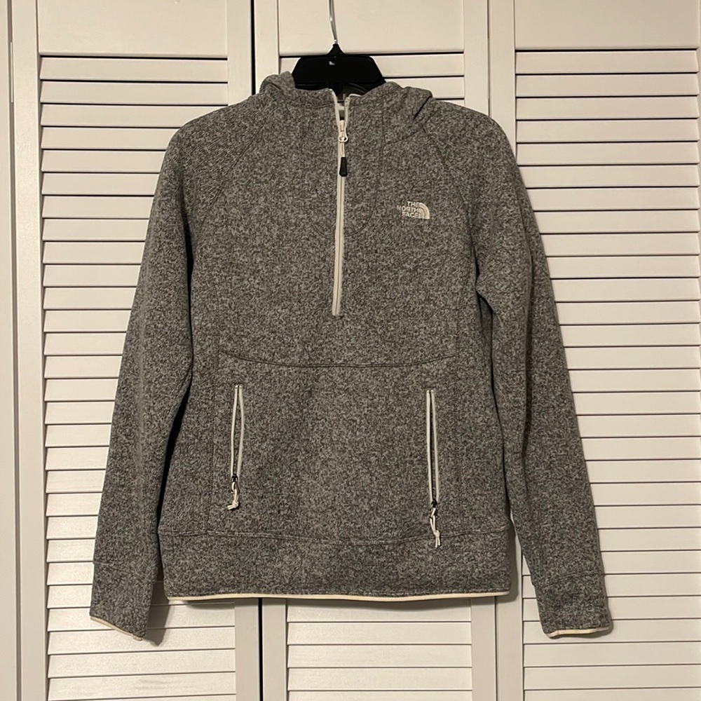 Grey The North Face pullover, very warm and in great condition!